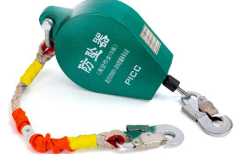 佩戴速差防墜器時(shí)需要經(jīng)常檢查掛鉤